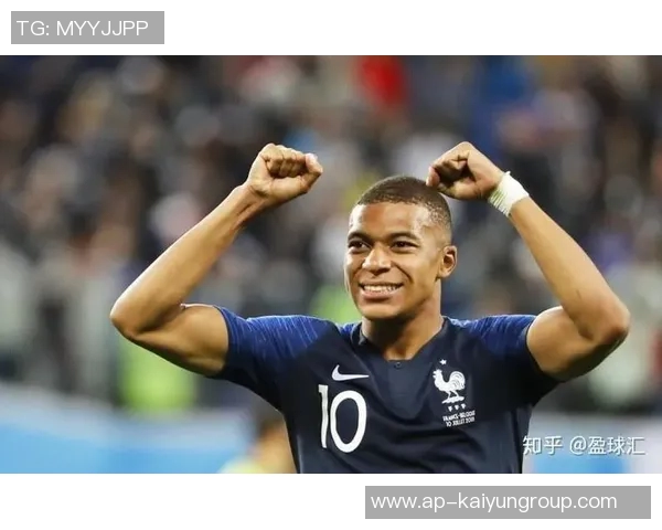 法国国家队新名单公布姆巴佩领衔新星埃基蒂克科曼恩昆库入选 法国国家队新名单公布姆巴佩领衔新星埃基蒂克科曼恩昆库入选