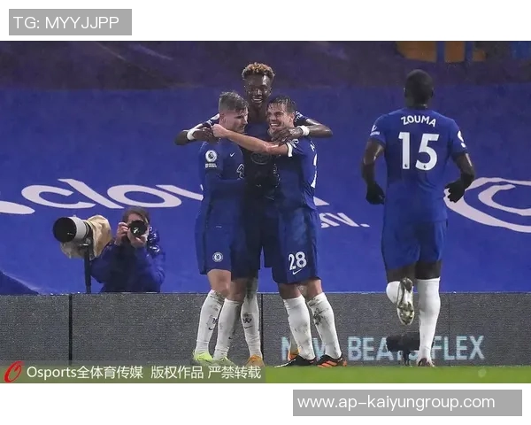 蒂亚戈席尔瓦长子在斯坦福桥担任球童弟弟同样为切尔西效力