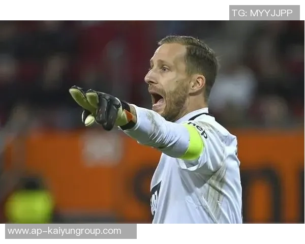 鲍曼赞诺伊尔为世界顶级门将之一树立了标杆与榜样 鲍曼赞诺伊尔为世界顶级门将之一树立了标杆与榜样