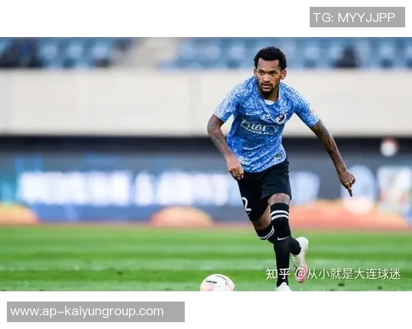 利桑德罗随队训练状态回暖预计十月底前重返赛场