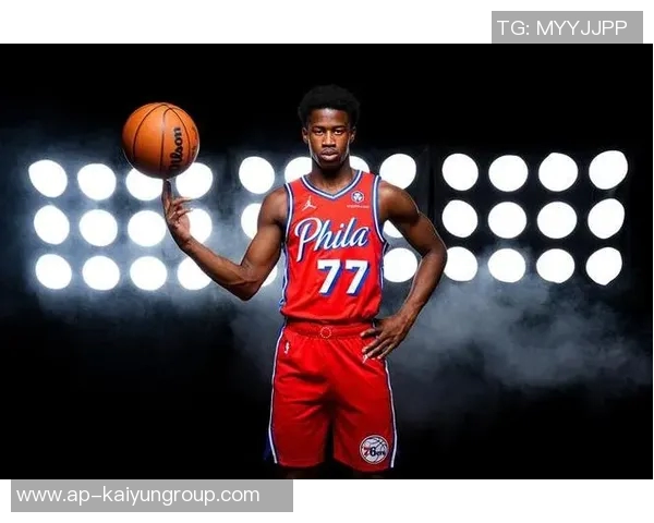 埃奇库姆高空起飞挑战米切罗虽未成功却成功造成犯规