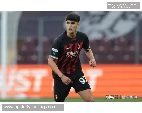 热刺宣布17岁中场巴内特正式签署首份职业合同开启职业生涯新篇章