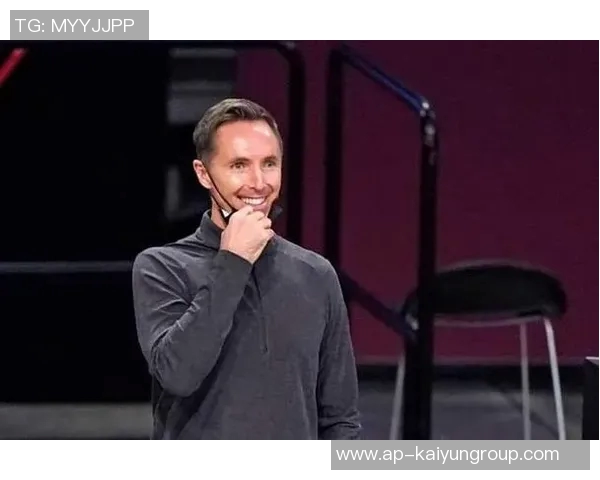 克拉克斯顿半场表现惊艳7中5贡献11分8板5助正负值高达22 克拉克斯顿半场表现惊艳7中5贡献11分8板5助正负值高达22