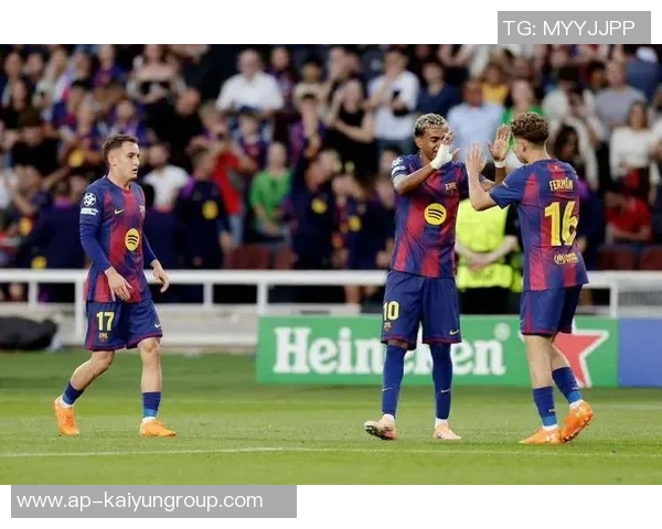 费尔明成巴萨欧冠戴帽第二年轻球员内马尔梅西紧随其后