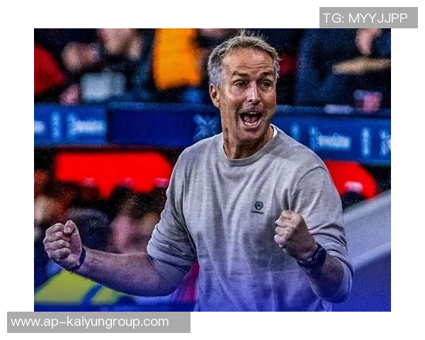 阿贾克斯惨遭欧冠0-3失利荷媒称总监欲邀滕哈赫重返执教