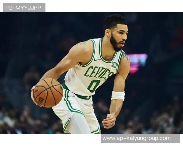 12月5日NBA最佳球员评选结果揭晓精彩瞬间回顾与分析 12月5日NBA最佳球员评选结果揭晓精彩瞬间回顾与分析